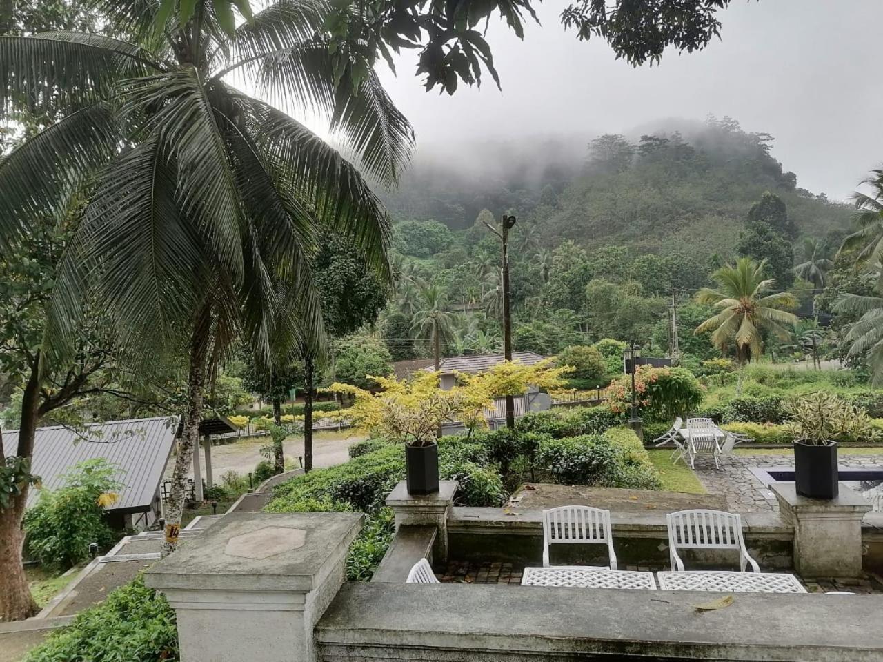 Bisso Village Estate Resort, Eheliyagoda Exterior photo